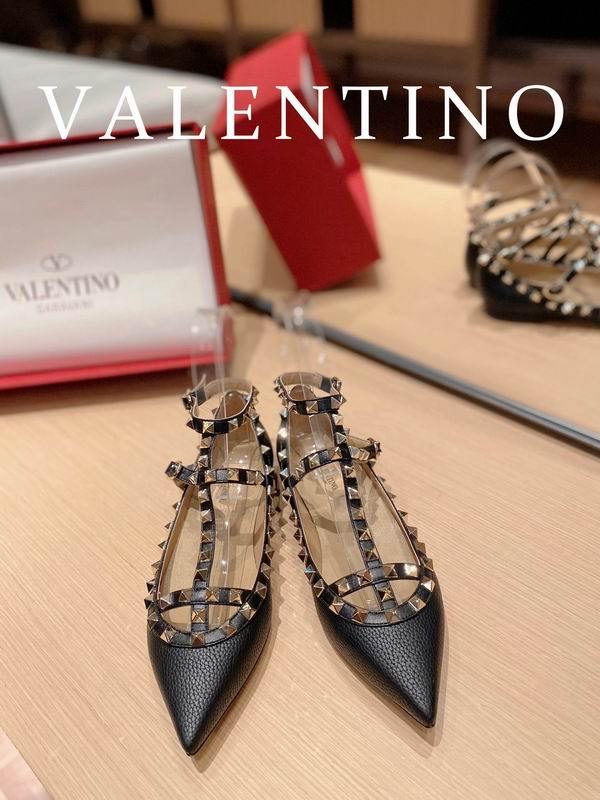 Valentino Women's Shoes 422